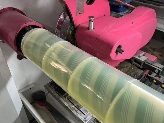 Material de etiqueta de adhesivo acrílico para rollo de pegamento película transparente BOPP extra pegajosa