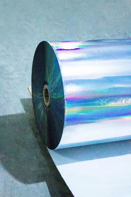 Película autoadhesiva holográfica resistente al desgaste Rol de superficie 50 u espesor