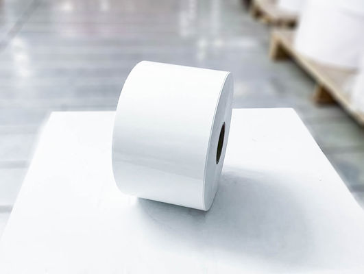 Etiquetas en rollos autoadhesivas BOPP, papel de etiqueta transparente y brillante espesor de la cara 25μ