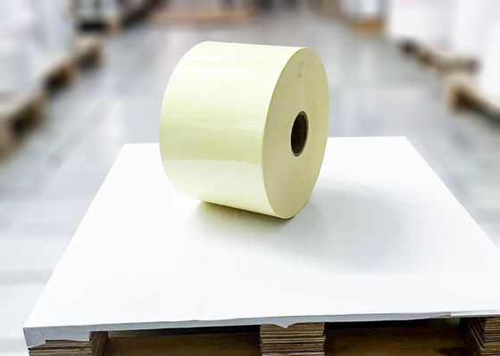 Materiales de etiquetas autoadhesivas PET transparentes Rollo de 25μ Espesor de superficie Extra pegajoso