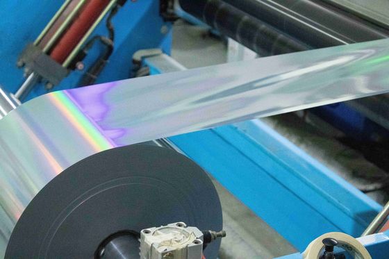 Adhesivo autoadhesivo de pegamento móvil de película holográfica rollo de espesor de superficie de 50 u