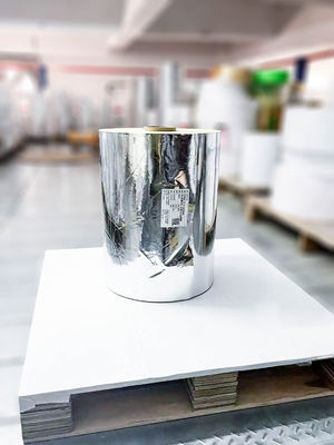 Buen precio Etiqueta adesiva Jumbo en rollo extra pegajosa ligera de plata BOPP certificada por SGS en línea